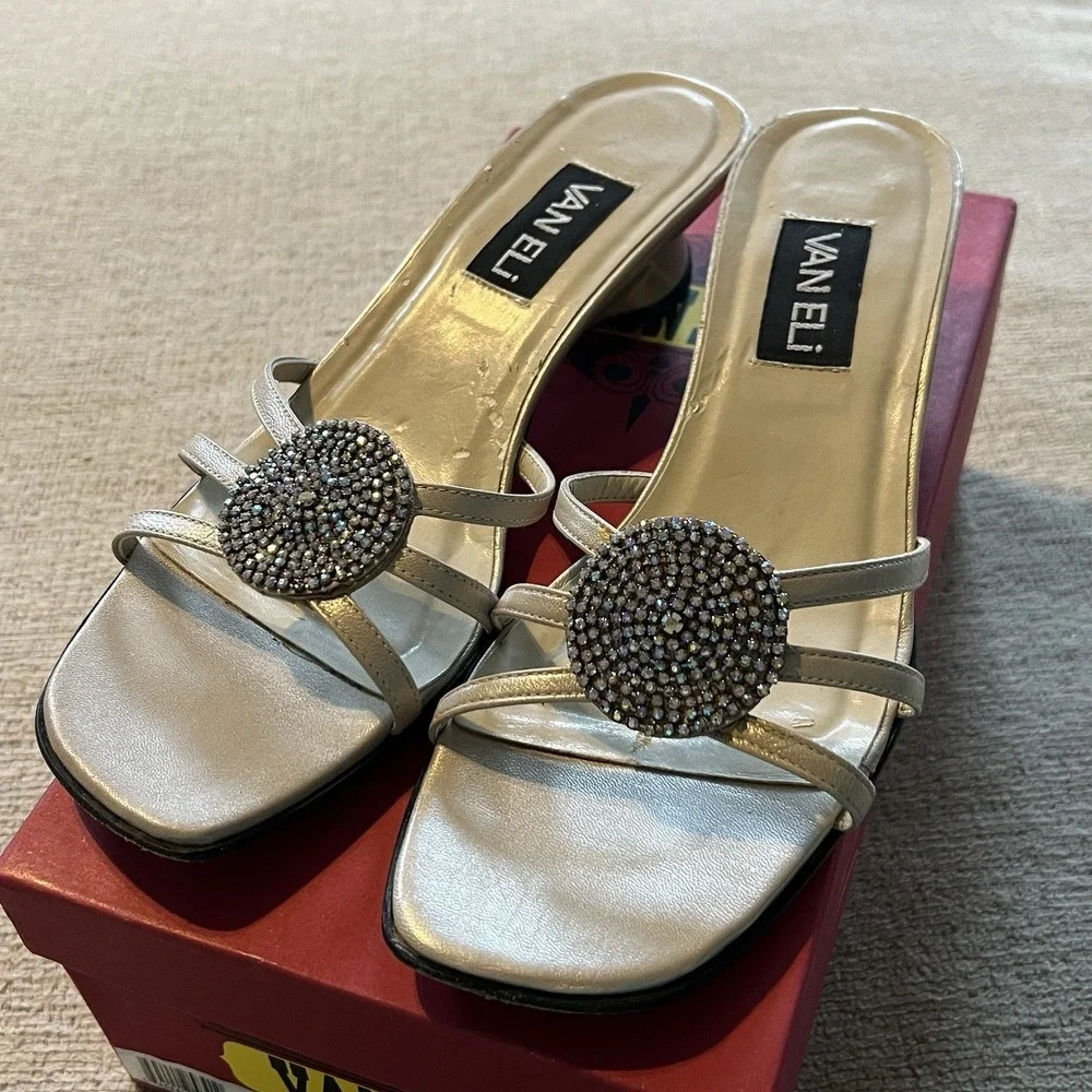Vaneli Van Eli Brid Pearl Nappa‎ Leather Rhinestone Kitten Heel Sandals
